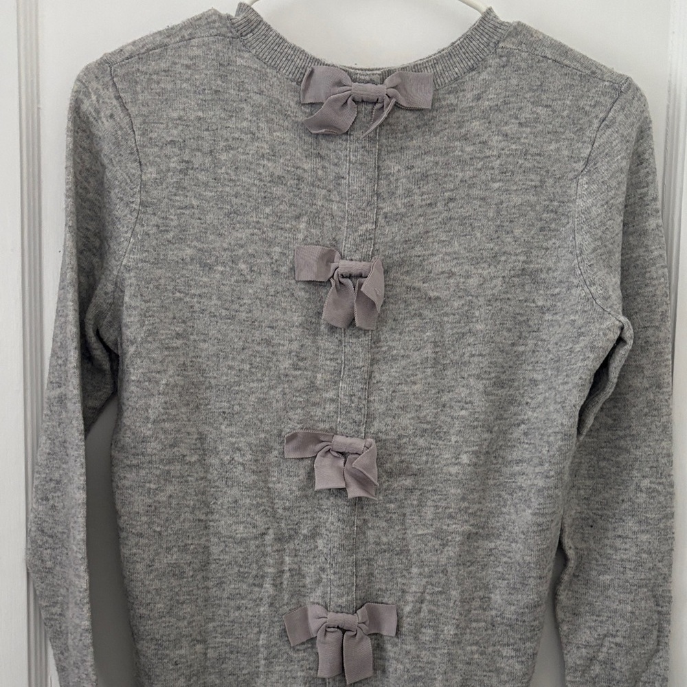 Gray women’s Sweater with bows in the back
